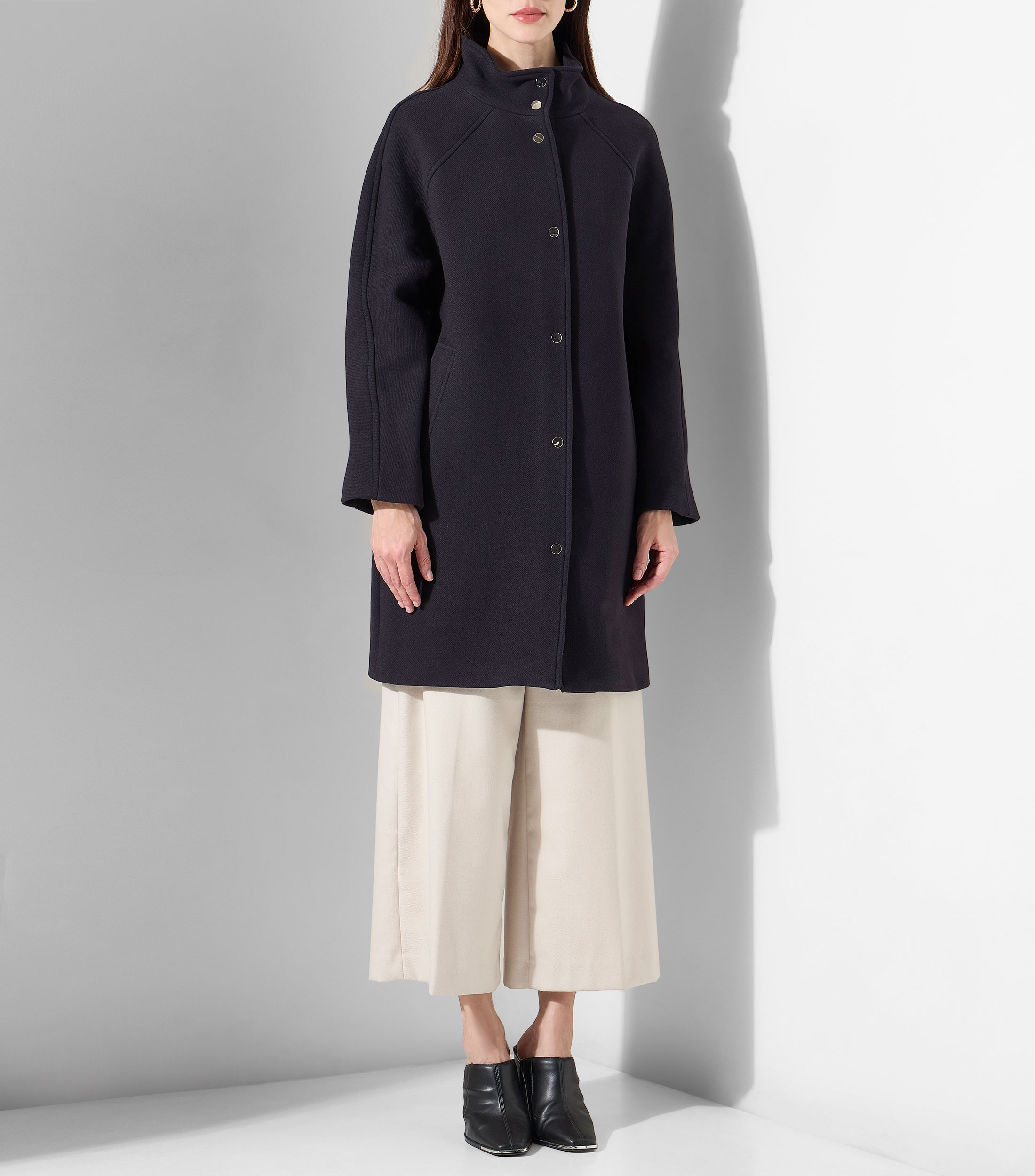 Abrigo midi con botonadura Mujer